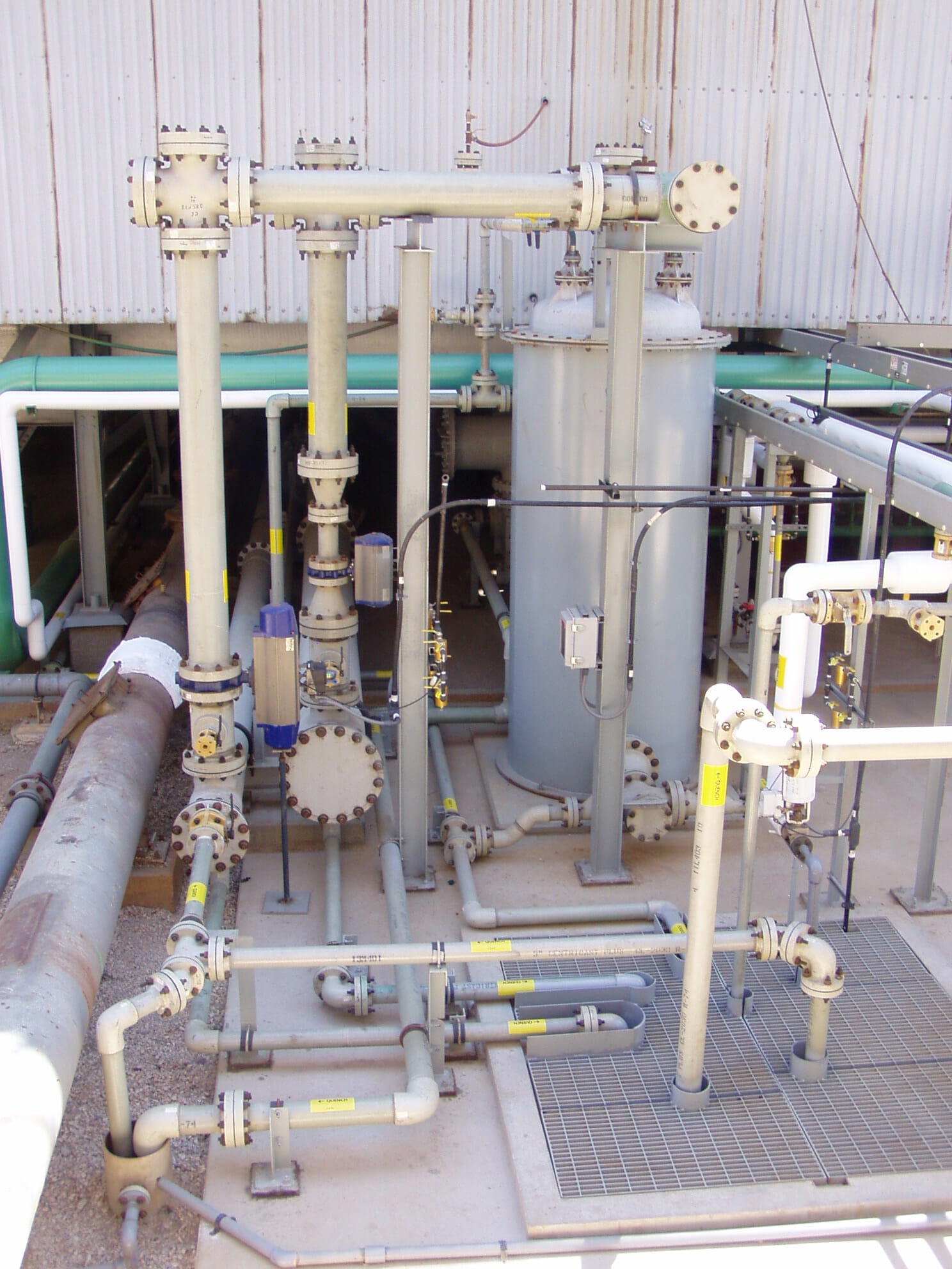 Process Piping Outside Industrial Building | Industrial Plant Construction Contractors | Judson Construction Company